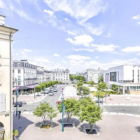Toscane Plaza Апартаменты Серри